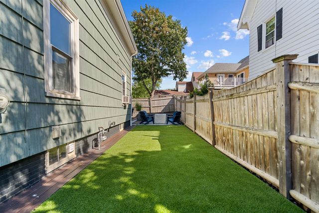 834 State Street, Portsmouth, NH 03801