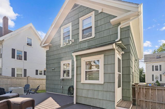 834 State Street, Portsmouth, NH 03801