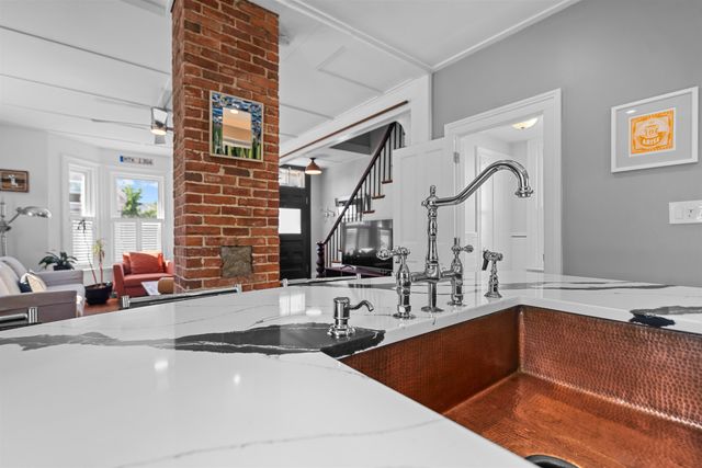 834 State Street, Portsmouth, NH 03801