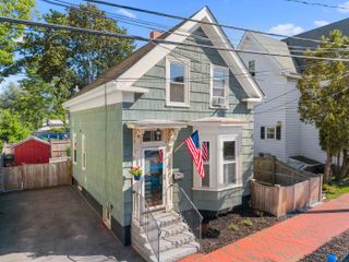 834 State Street, Portsmouth, NH 03801