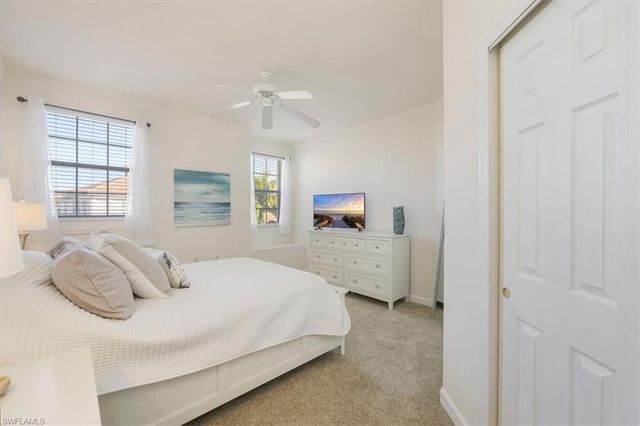 3057 Driftwood WAY 4004, Naples, FL 34109