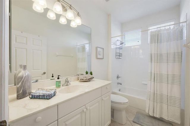 3057 Driftwood WAY 4004, Naples, FL 34109