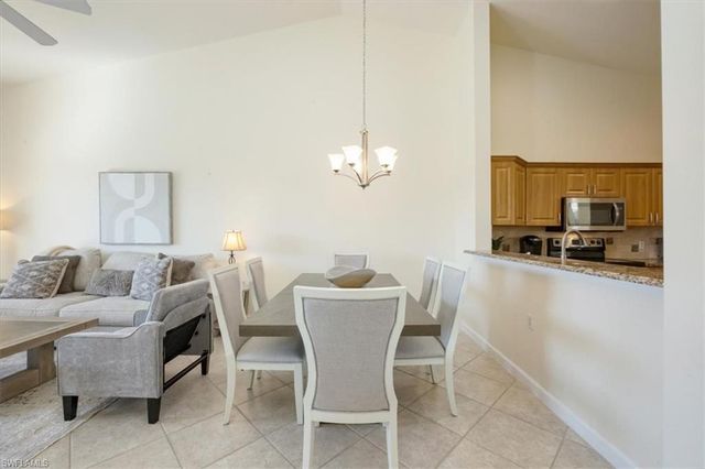 3057 Driftwood WAY 4004, Naples, FL 34109