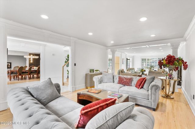 13 Valley Forge Road, Eatontown, NJ 07724