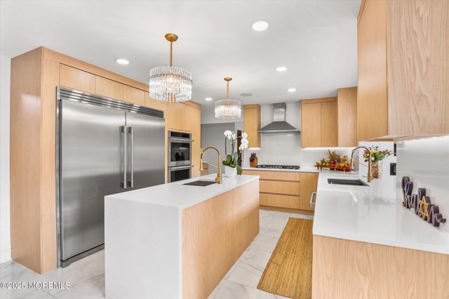 13 Valley Forge Road, Eatontown, NJ 07724