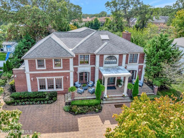 13 Valley Forge Road, Eatontown, NJ 07724