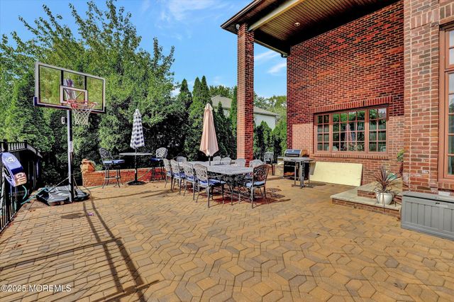 13 Valley Forge Road, Eatontown, NJ 07724