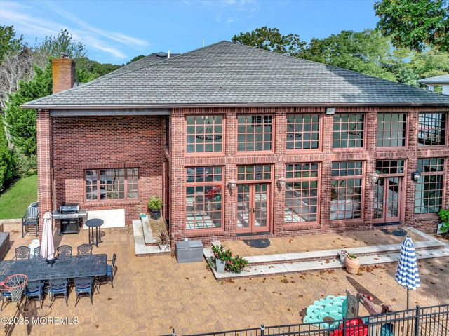 13 Valley Forge Road, Eatontown, NJ 07724