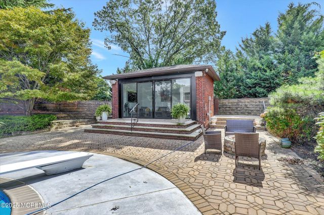 13 Valley Forge Road, Eatontown, NJ 07724