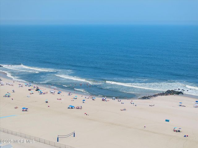 13 Valley Forge Road, Eatontown, NJ 07724