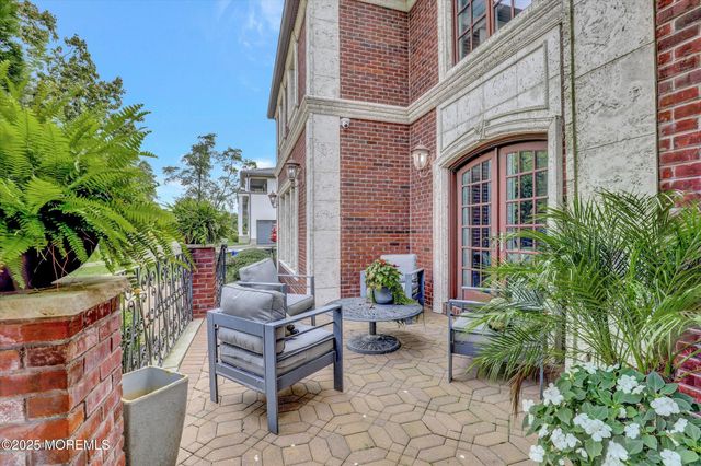 13 Valley Forge Road, Eatontown, NJ 07724