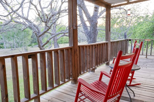 1250 Darst Creek, Seguin, TX 78155