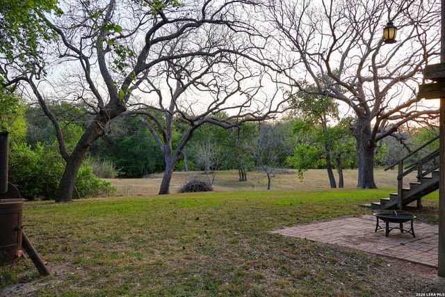 1250 Darst Creek, Seguin, TX 78155