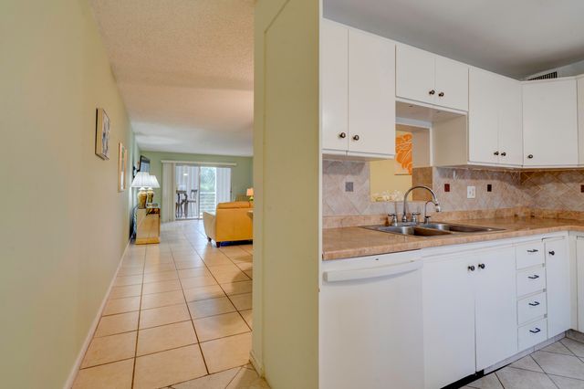 3102 Portofino Point K3, Coconut Creek, FL 33066