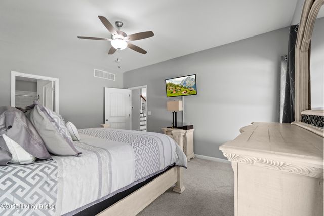 1425 Parkridge Pkwy, Louisville, KY 40214