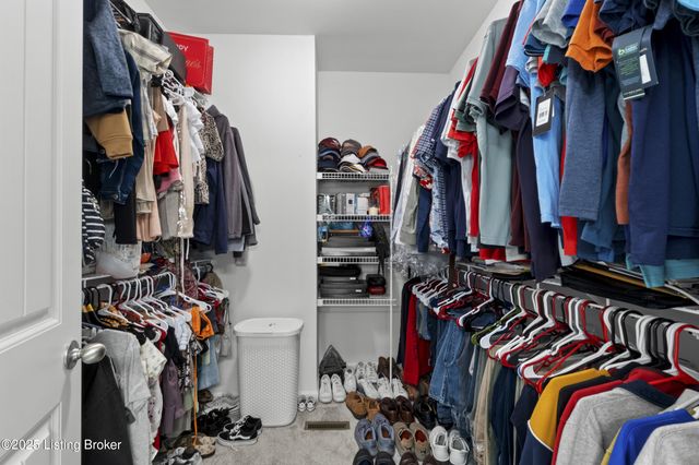 1425 Parkridge Pkwy, Louisville, KY 40214