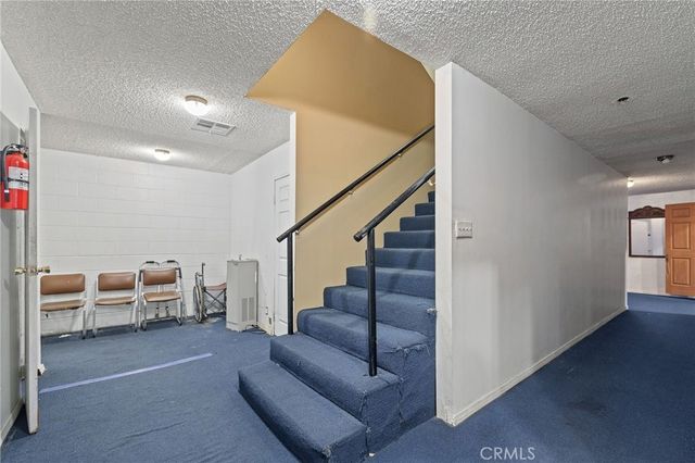 10527 Compton, Los Angeles, CA 90002