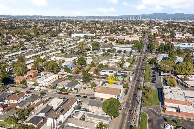 10527 Compton, Los Angeles, CA 90002
