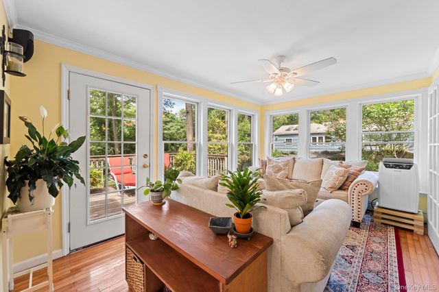 8 Washington Avenue, East Setauket, NY 11733