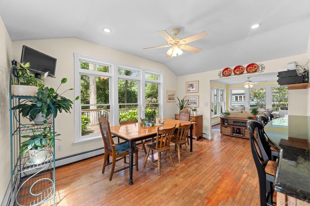 8 Washington Avenue, East Setauket, NY 11733