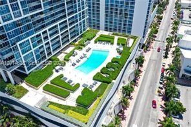 6801 Collins Ave LPH09, Miami Beach, FL 33141