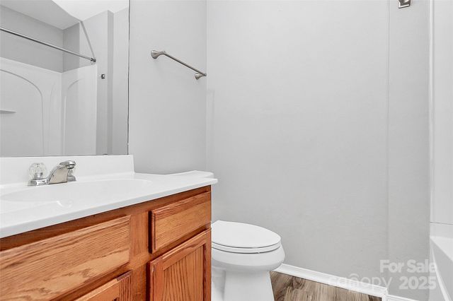 8436 Redding Glen Avenue, Charlotte, NC 28216