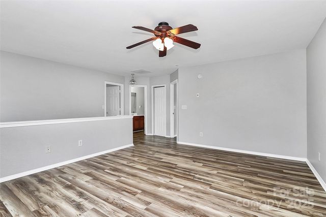 8436 Redding Glen Avenue, Charlotte, NC 28216