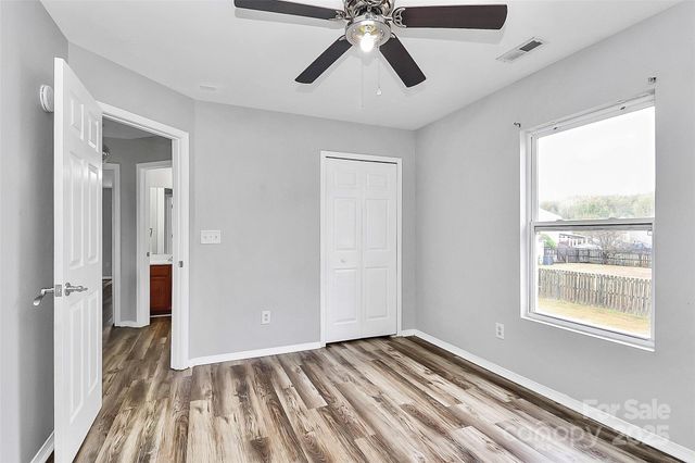 8436 Redding Glen Avenue, Charlotte, NC 28216