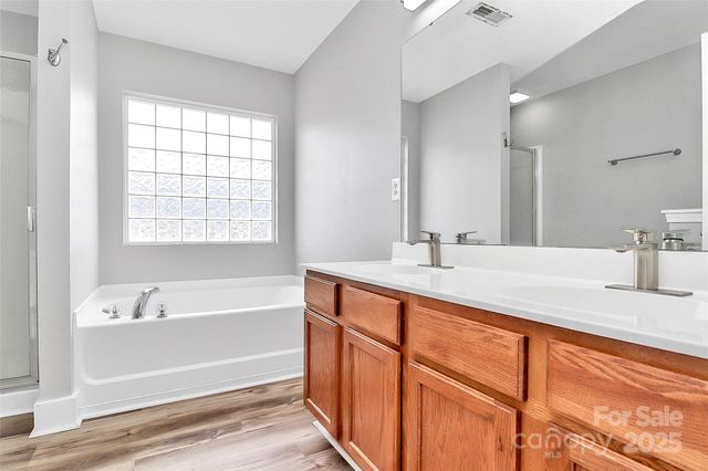 8436 Redding Glen Avenue, Charlotte, NC 28216