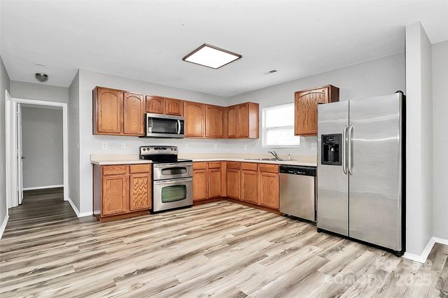 8436 Redding Glen Avenue, Charlotte, NC 28216