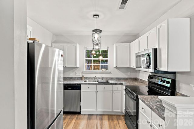 119 Sweet Martha Drive, Mooresville, NC 28115