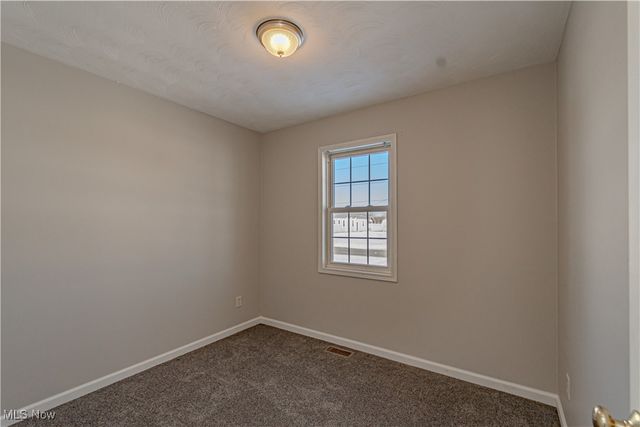 155 Sterling Street, Creston, OH 44217