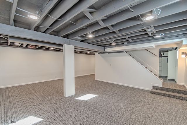 155 Sterling Street, Creston, OH 44217