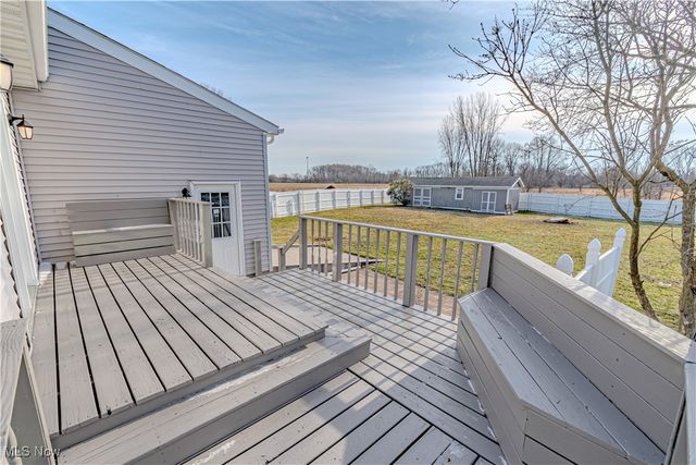 155 Sterling Street, Creston, OH 44217