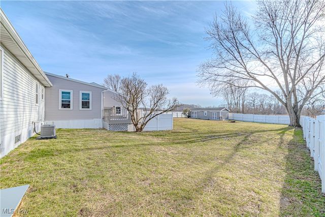 155 Sterling Street, Creston, OH 44217