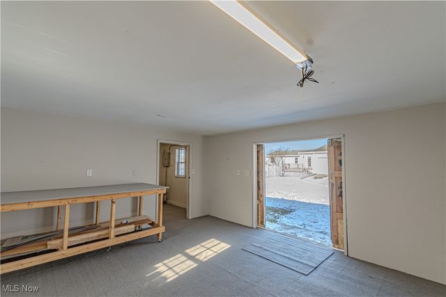 155 Sterling Street, Creston, OH 44217