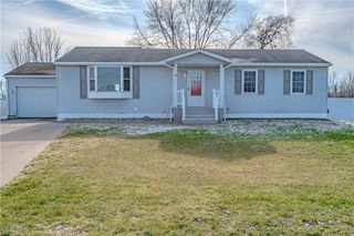 155 Sterling Street, Creston, OH 44217