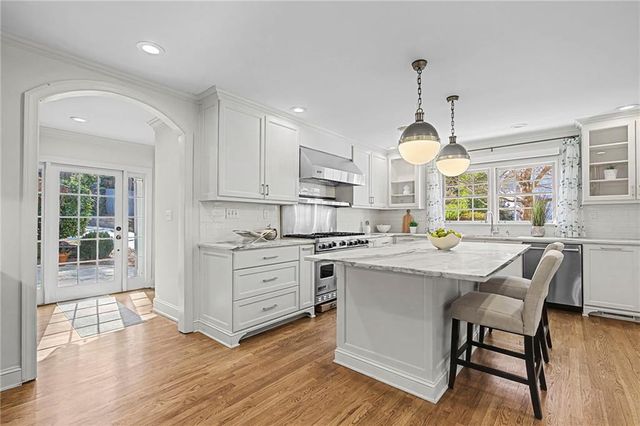 3819 N Stratford NE Road, Atlanta, GA 30342