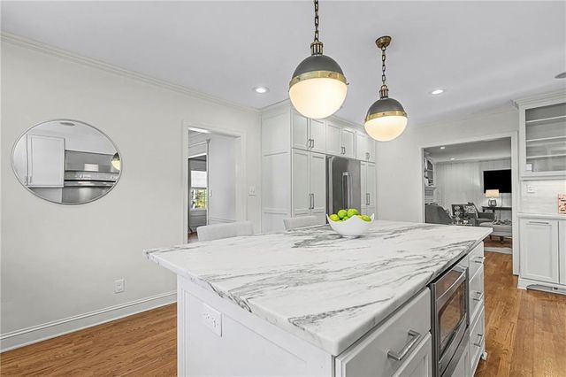 3819 N Stratford NE Road, Atlanta, GA 30342