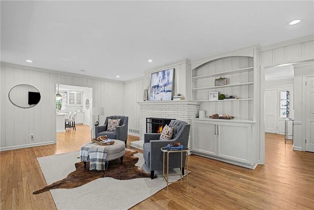 3819 N Stratford NE Road, Atlanta, GA 30342