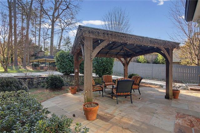 3819 N Stratford NE Road, Atlanta, GA 30342