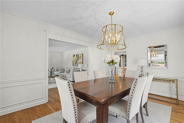 3819 N Stratford NE Road, Atlanta, GA 30342