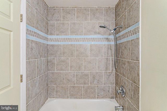 9 BLOOMFIELD LN, Willingboro, NJ 08046