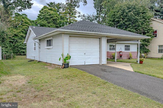 9 BLOOMFIELD LN, Willingboro, NJ 08046