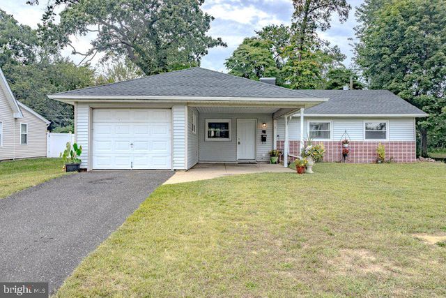 9 BLOOMFIELD LN, Willingboro, NJ 08046