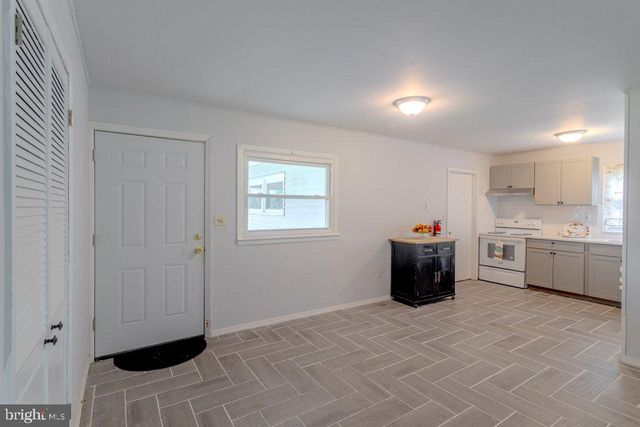 9 BLOOMFIELD LN, Willingboro, NJ 08046