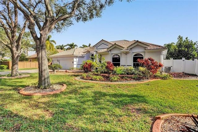 2030 SW 62nd Avenue, Plantation, FL 33317