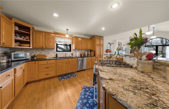 4112 Hilltop Drive, Rogers, AR 72756