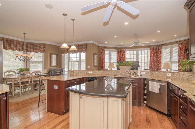 345 Tillinghast Trace, Newnan, GA 30265