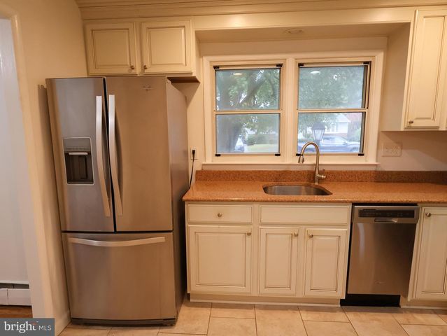 516 JOY CIR, Glen Burnie, MD 21061